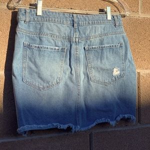 Distressed mini skirt